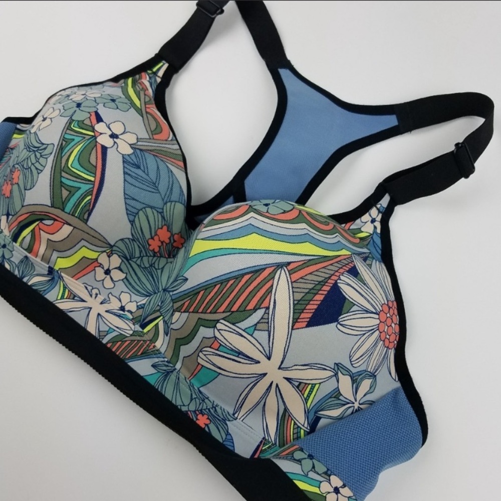 Victoria’s Secret Bra 36C